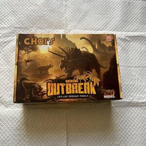Chops Dinosaur Outbreak Model Set